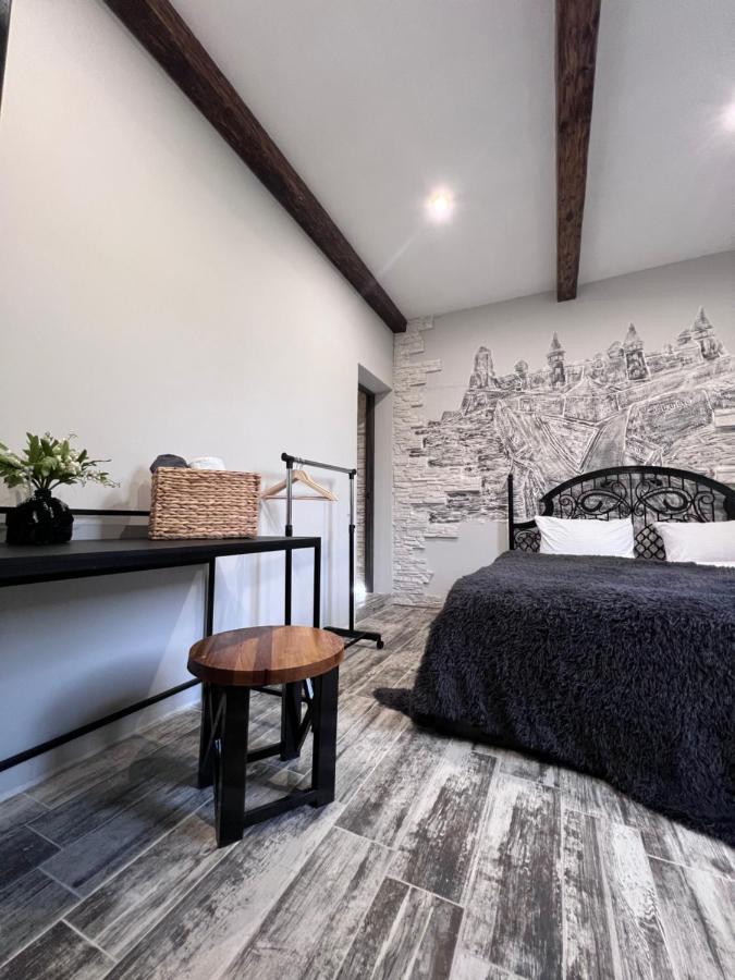 Nazar Stodolya Hotel Kamianets-Podilskyi Luaran gambar