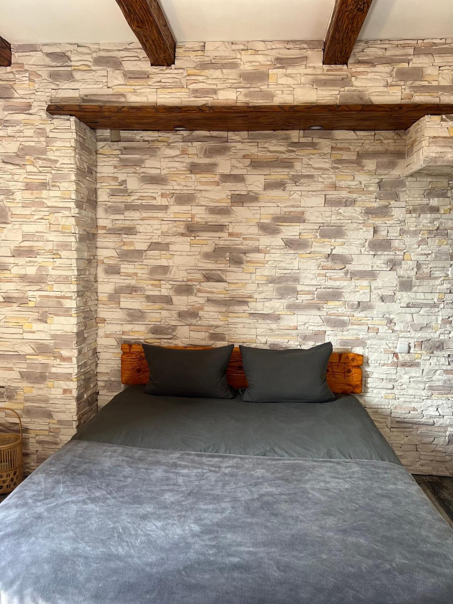 Nazar Stodolya Hotel Kamianets-Podilskyi Luaran gambar